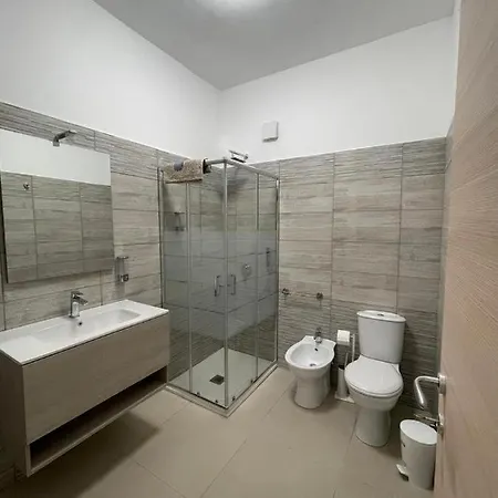The Diamond Of Airport Guest house Catania